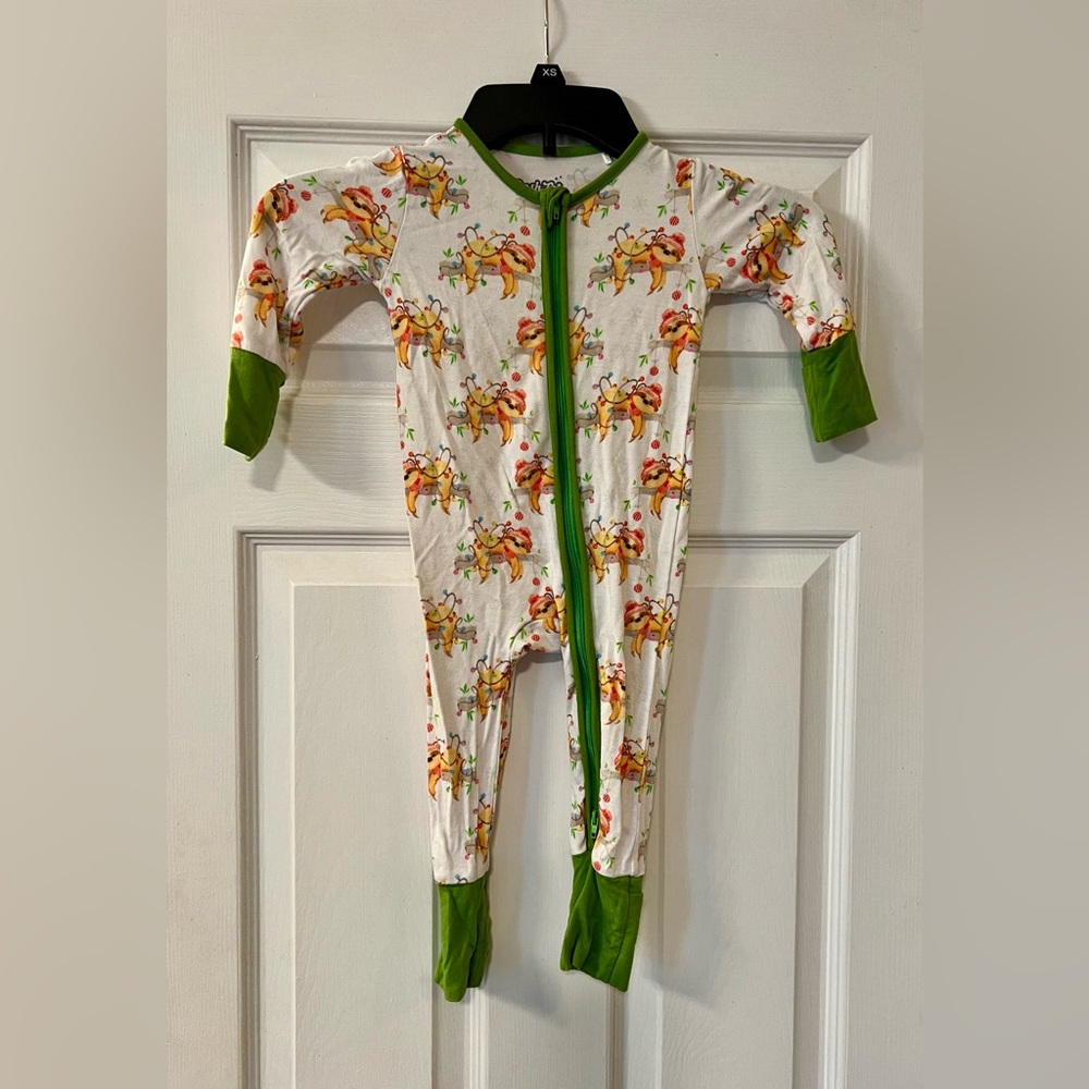 Posh Tot Bamboo Convertible Romper w Sloths & Holiday Lights 12-18 Months